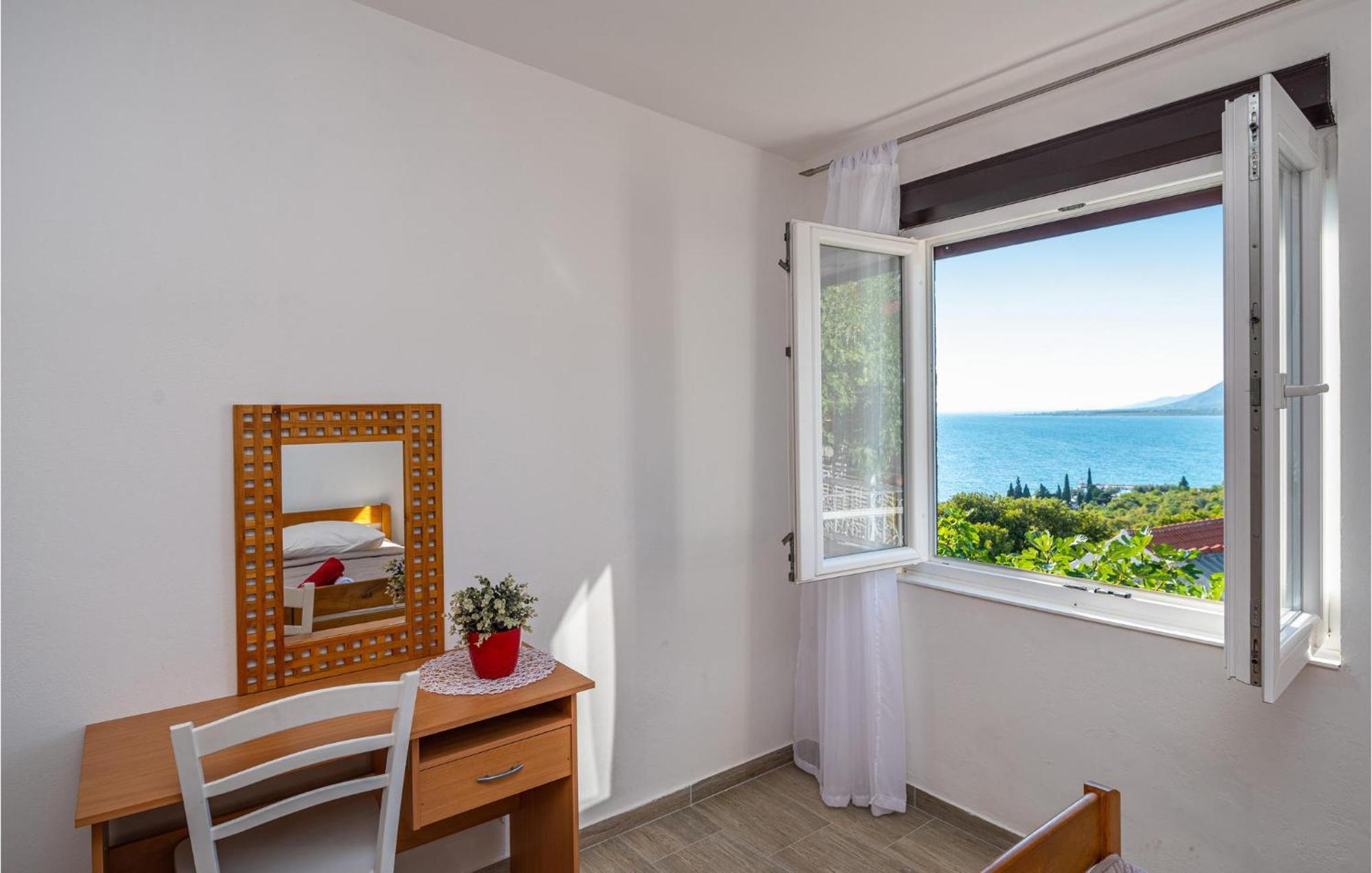 Beautiful Home In Rovanjska With Wifi Екстериор снимка