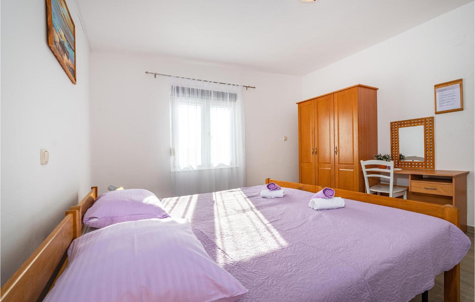 Beautiful Home In Rovanjska With Wifi Екстериор снимка